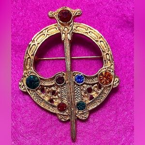 Vintage Large Celtic Penannular Scottish Multi-crystal Goldtone Brooch